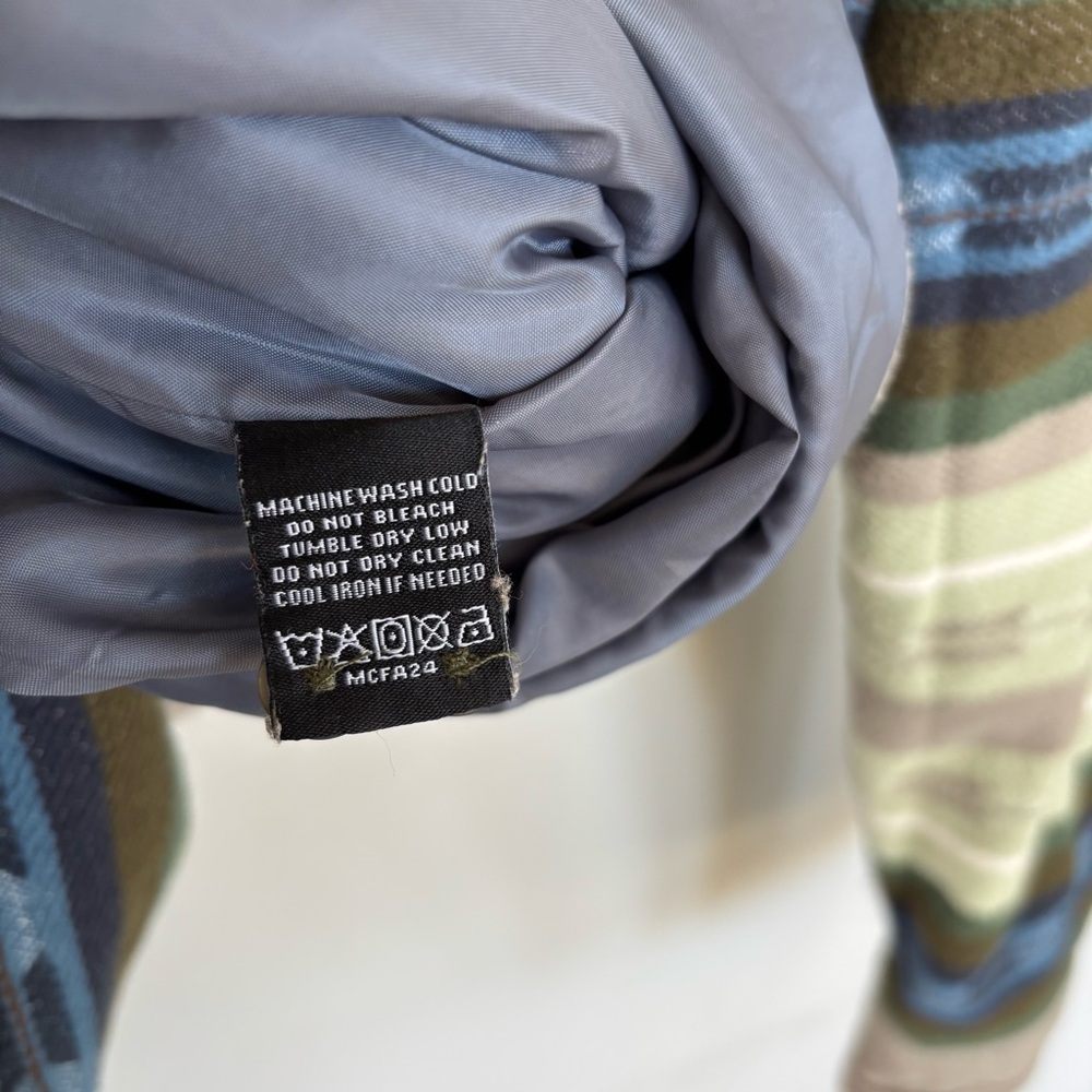 Kimes Ranch Aztec Print Button Front Shacket Shir… - image 6